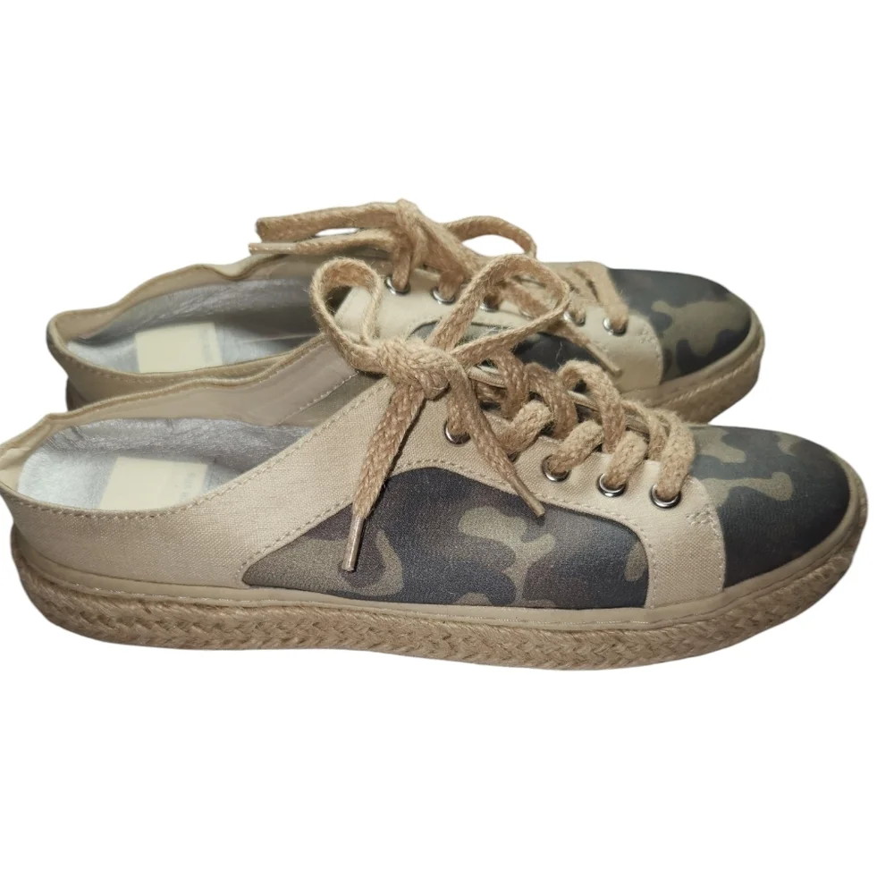 Dolce Vita Camo Slip On Mules Clogs Sneakers Weave Trim ESPADRILLE Size‎ 8.5